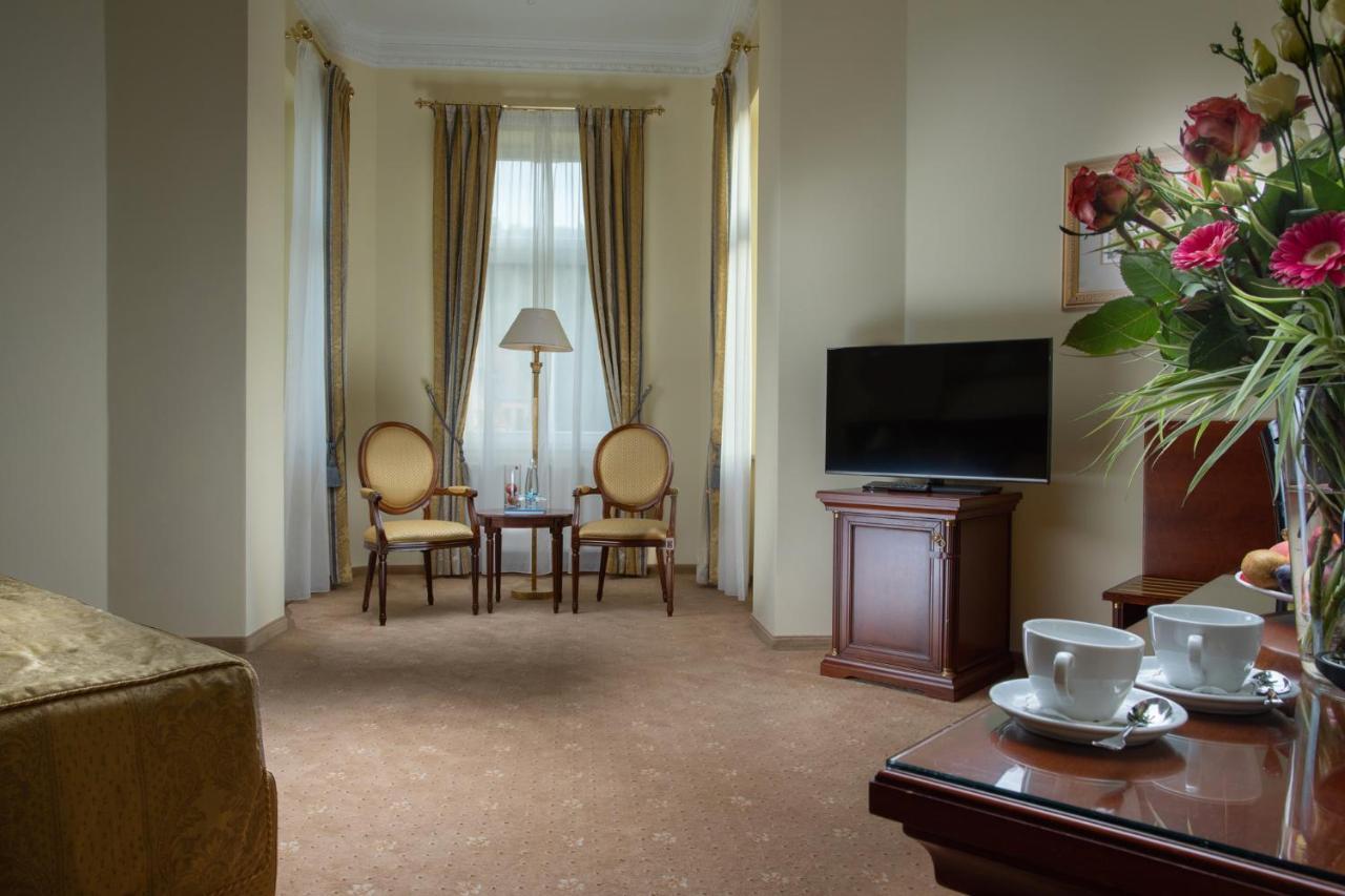 Savoy Westend 5*
